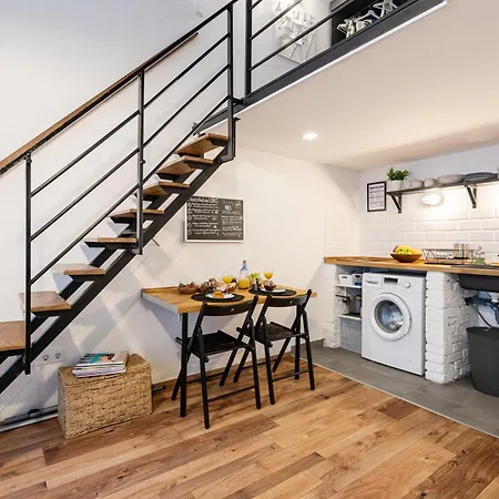 Funhouse Dob Βουδαπέστη