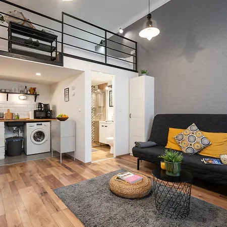 Funhouse Dob Budapest