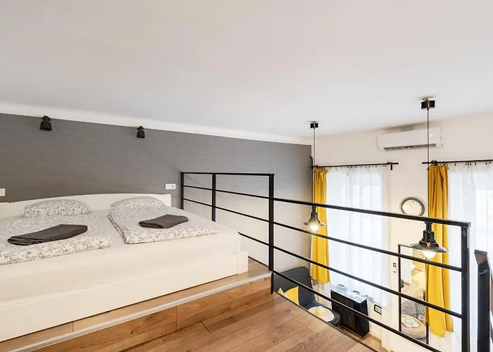 Funhouse Dob * بودابست