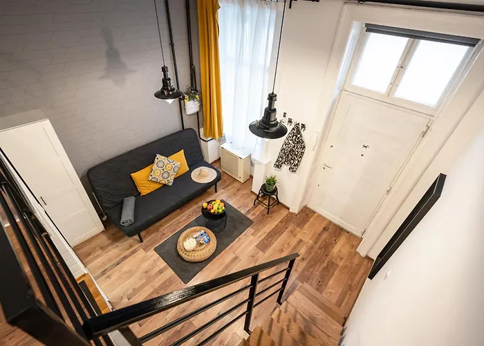 Funhouse Dob * بودابست