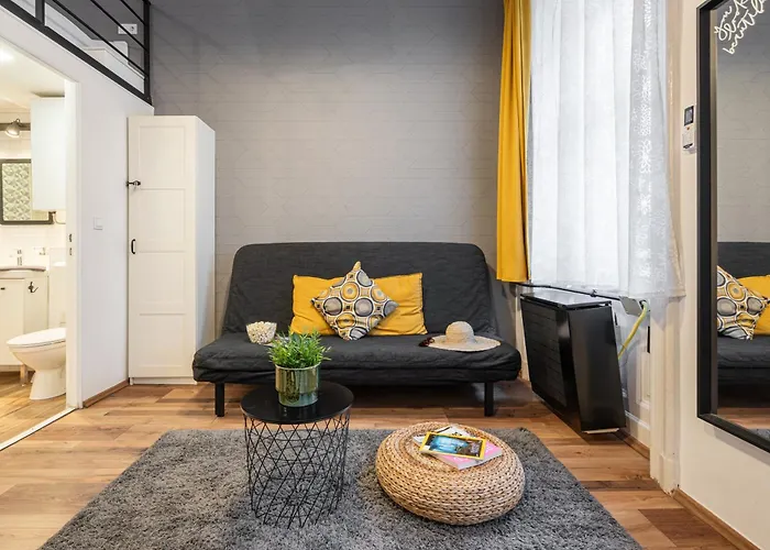 Funhouse Dob * بودابست