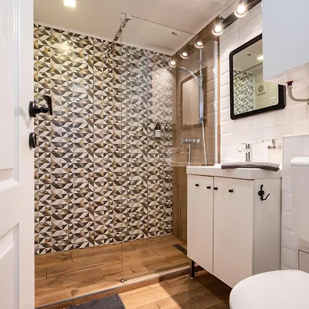 Funhouse Dob Budapest