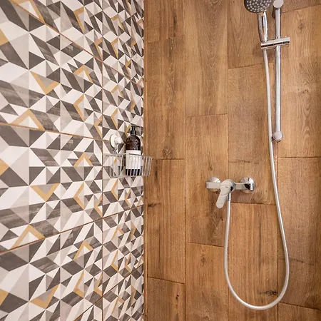 Apartment Funhouse Dob *